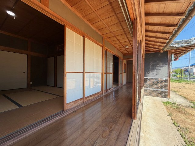お庭とつながる開放的な空間!(^^)!