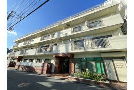 カスティリヨ東白楽の外観