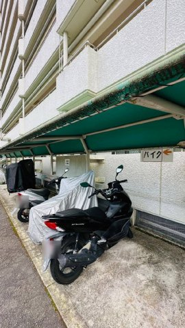 バイク置き場