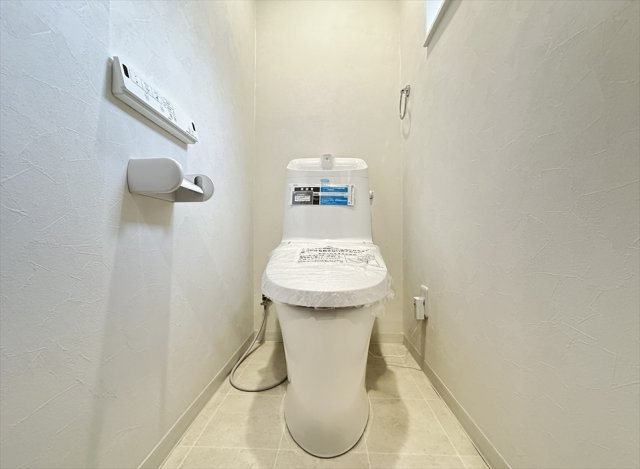 家族を感染症から守る温水洗浄便座を完備。
