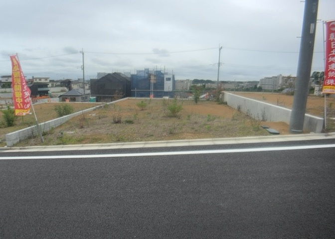物件の詳細については、現地を見てわかること以外に、役所や法務局などで調べないとわからないことがあります。そのため、現地に行く場合は、もしこの物件を買ったらどのような生活ができるかをイメージしましょう。