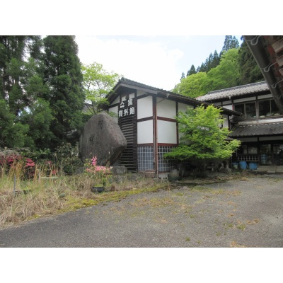 伝統陶芸品の展示場兼アトリエとして使用されていました！