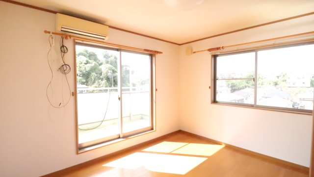 朝日がやさしく迎える、目覚めの時間　