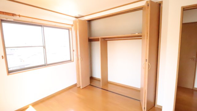 毎日の身支度がスムーズになる収納力　