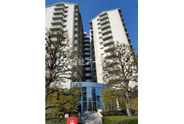 コスモシティ森林公園参番館の外観