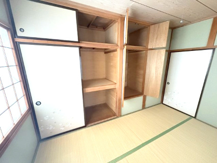 2階　和室（収納）