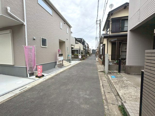 全居室に収納がある3LDK・約3帖の畳コーナー！プライベート性の高い2階リビングです！駐車スペース2台可(車種による)！