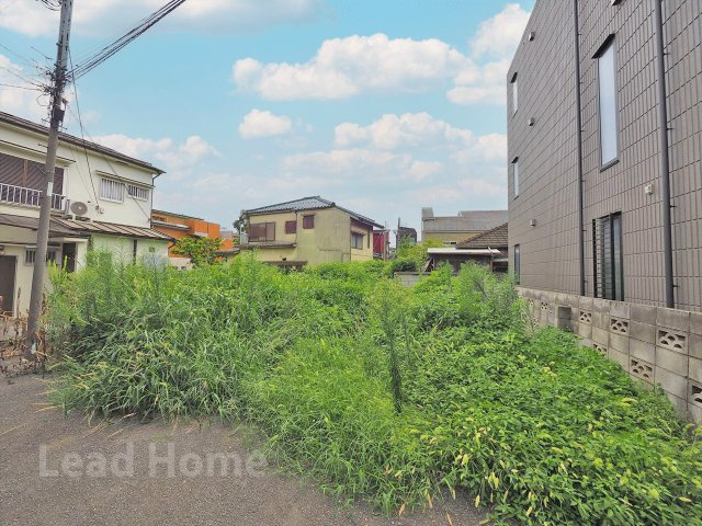 落ち着いた住宅街に位置しており住み心地良好です！青空が広がる明るい空間でのんびり過ごせます♪