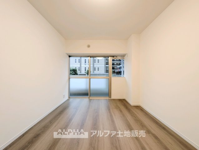 ◆洋室◆3つの洋室を配置。寝室や子ども部屋、仕事部屋など、家族構成や生活スタイルに合わせて使い分けられます。