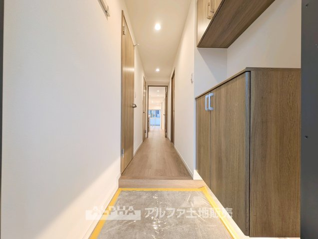 ◆玄関◆住まいの第一印象をつくる玄関。廊下から各洋室や水回り、LDKへつながり、居住スペースとのメリハリをつけやすい間取りです。