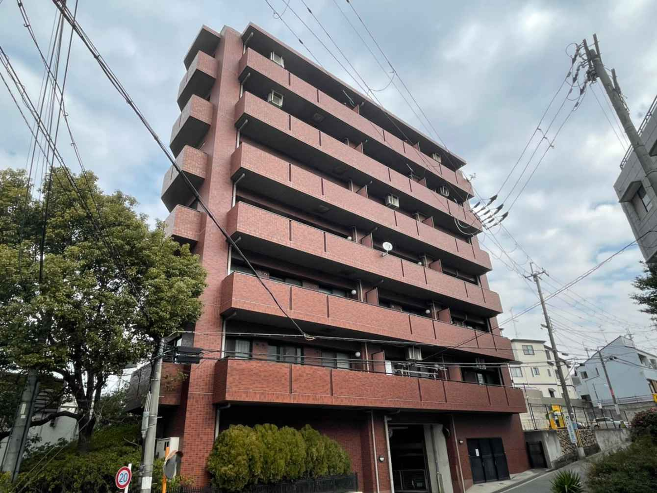 外観：327002223355