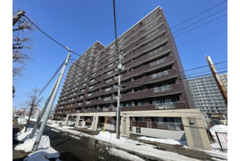 カーサ新札幌 B棟の外観