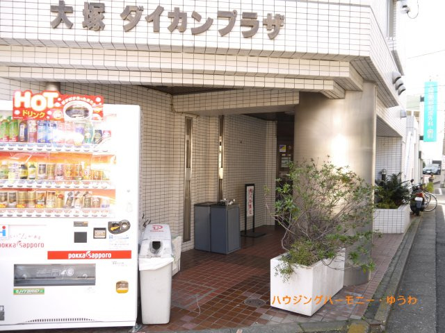 住まいの顔にふさわしい落ち着いた迎賓空間