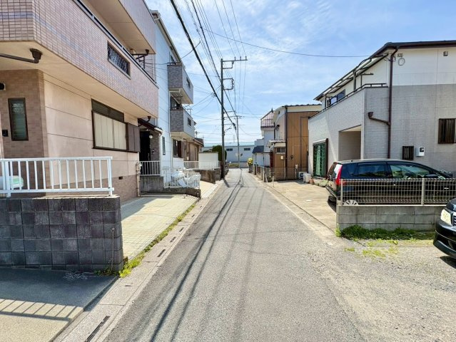 全居室6帖以上・全居室に収納付き、ゆとりの4LDK！視線が気になりにくく、採光も取りやすい2階リビング・キッチン・洗面・浴室がワンフロアにまとまり、家事がスムーズにこなせる間取りです。