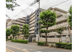 ライオンズヴィアーレ調布の外観