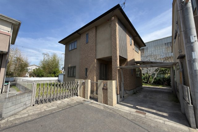 外観：328000627200