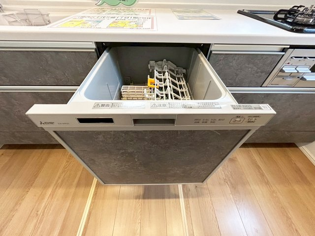 家事の時短に欠かせない食洗器を完備しています。