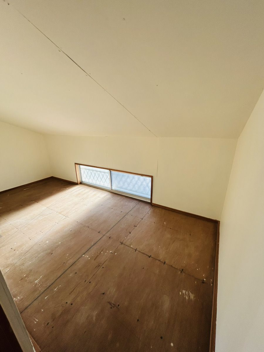 2F小屋裏収納になります。