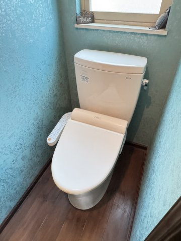 ト心も体もリフレッシュできる快適なトイレは広めの設計となっております。