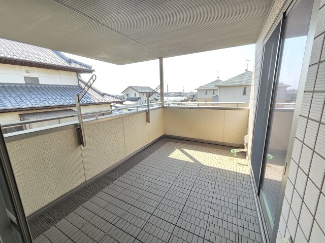 インナーバルコニーなので急な雨でも安心です！