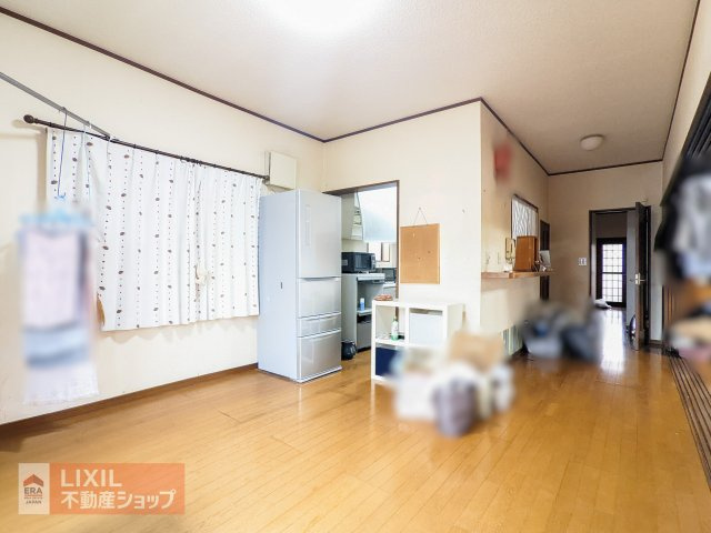 複数の方角から光を取り入れられるため、一日を通して明るく快適な室内を実現。今の時代に欠かせない換気も良好です。