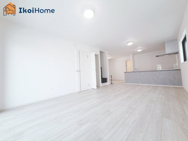【ホームページに現地動画掲載中】●年中無休：当日予約可●LDKは広々21.5帖、床暖房有で快適です。