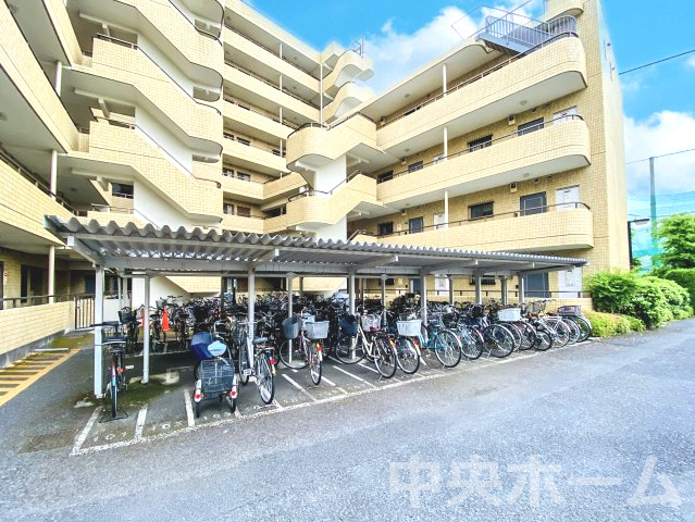 【自転車置き場】最新の空き状況や費用などの詳細は担当スタッフまでお問い合わせください。