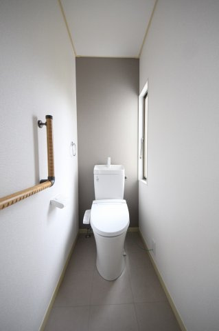 〇トイレ〇　新品交換済みです。