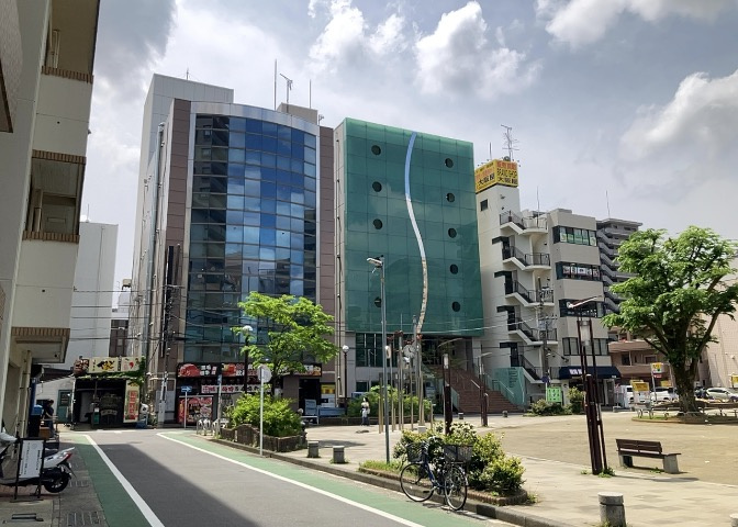 景色重視でお家選ぶをするとスーパーが遠い！学校が遠い！など生活をするうえで利便性で困ることもあります。まず一度現地を見学する際に、周辺の施設などがあるかを確認し、暮らし始めた後のことを想像しましょう。