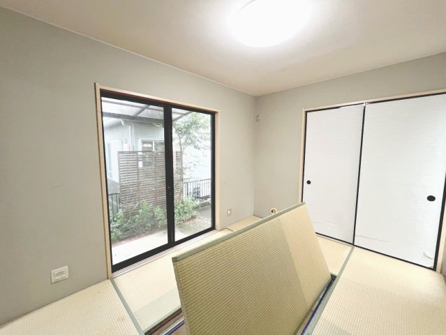 落ち着いた雰囲気の和室付きです