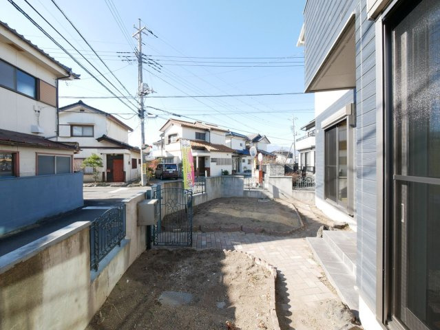 南側にはお庭あり