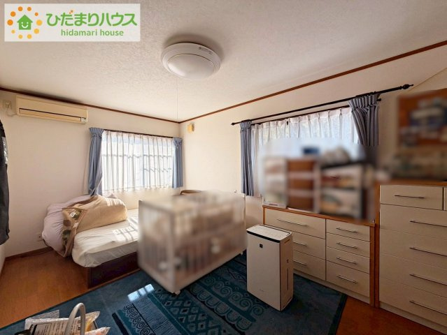 大きなベッドを置いても余裕の広さの主寝室♪♪