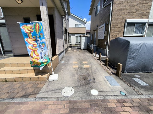 収納付きだから洗面台まわりはいつもすっきり。快適に使える洗面室です。