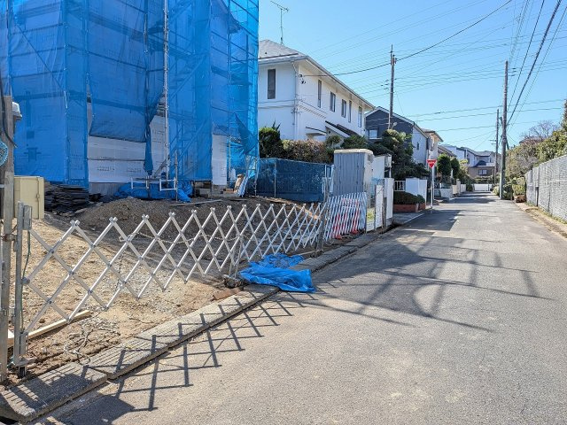 ～北側5ｍ道路につき駐車もしやすいです～