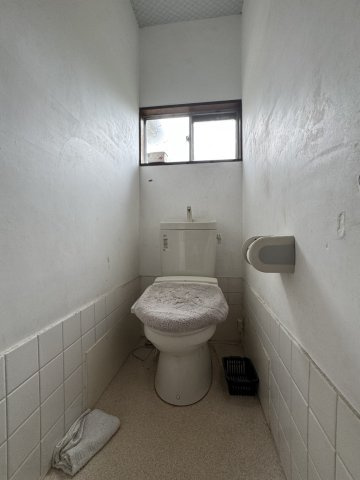 清潔感のあるトイレです