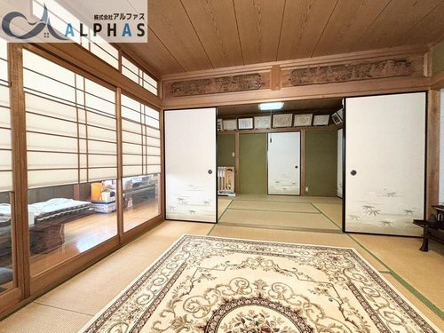 2階の和室の扉を開放すると14帖の広々としたスペースとして使えます♪