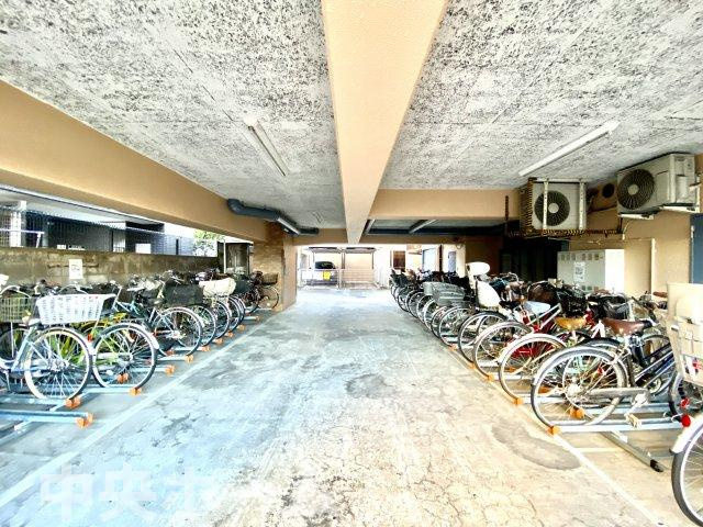 【自転車置き場】最新の空き状況や費用などの詳細は担当スタッフまでお問い合わせください。