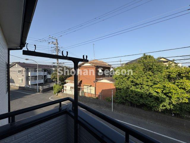 前面には遮る建物なく、日当たりも良く気持ちの良い風が吹き抜けます♪