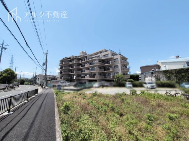 鉄筋コンクリート造陸屋根6階建