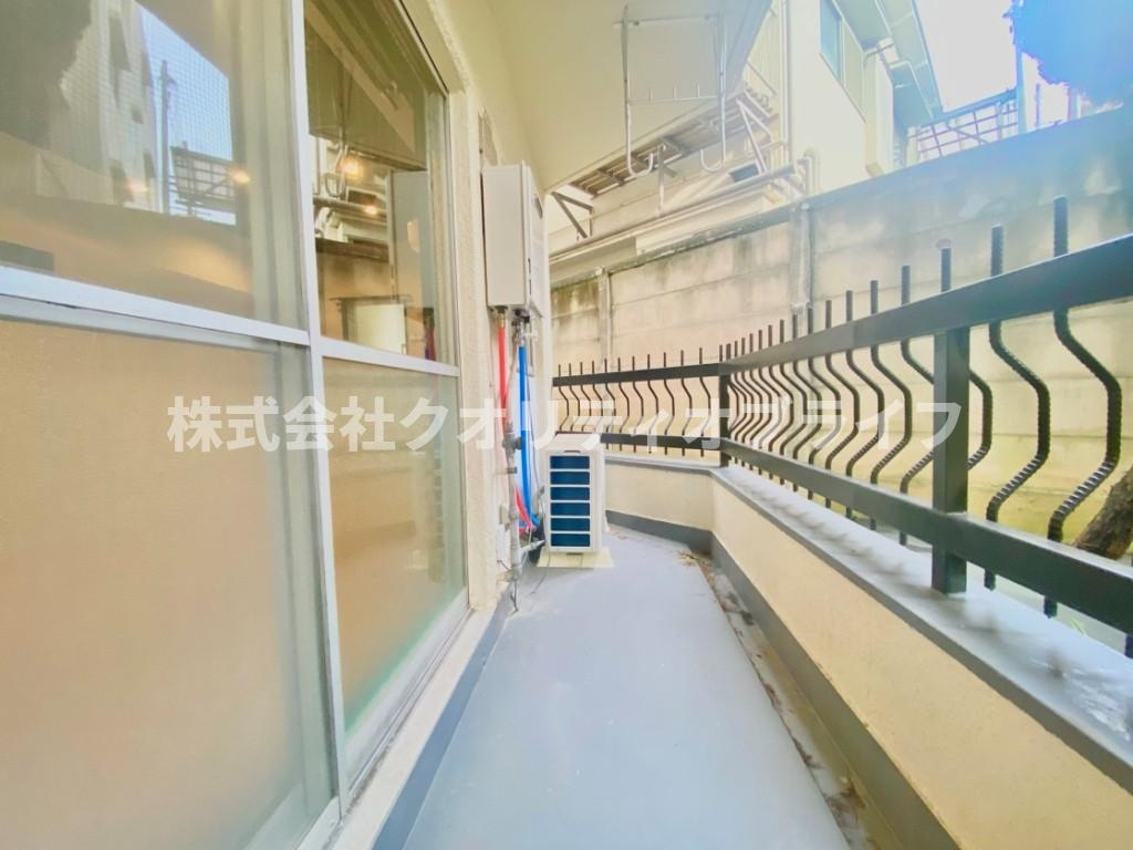 洗濯物も干せられるバルコニー