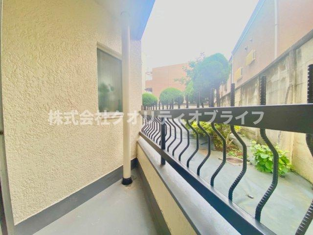 洋室側バルコニー