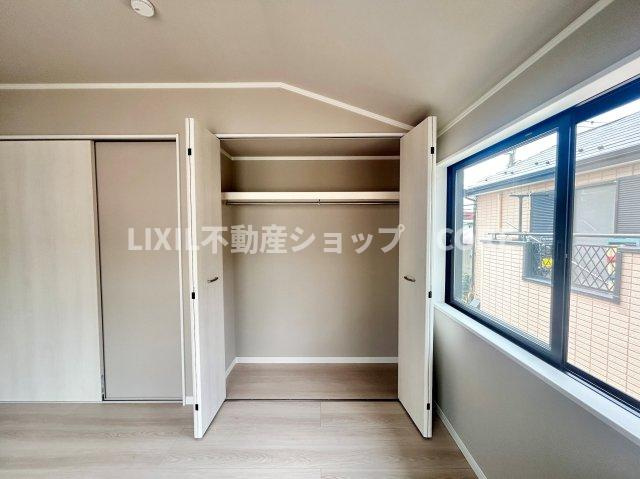 各居室にはクローゼットが備え付けられており、居室の広さを有効に使えます♪