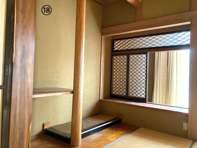 和室Bの床の間です