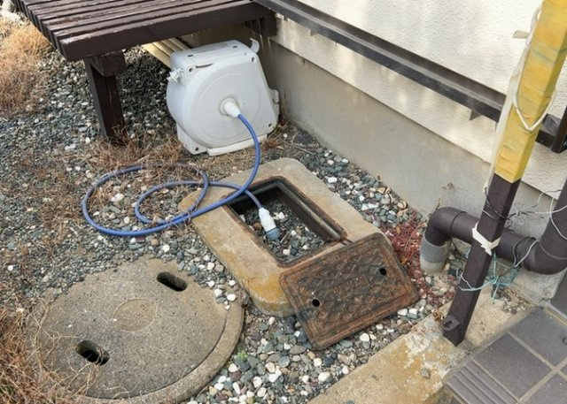 敷地内に散水栓や立水栓があると便利です。水道水を直接利用できるため、水を運ぶ手間を省くことが出来ます。大量の水を必要とする洗車作業や清掃などに役立ちます。その他設備とあわせて、現地でご確認ください。