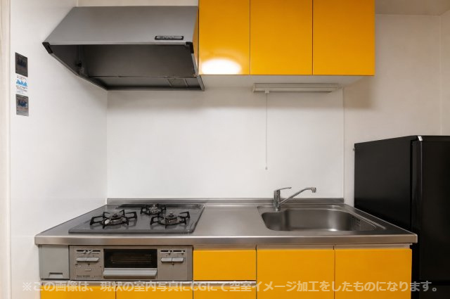 ■三口ガスコンロのシステムキッチンです