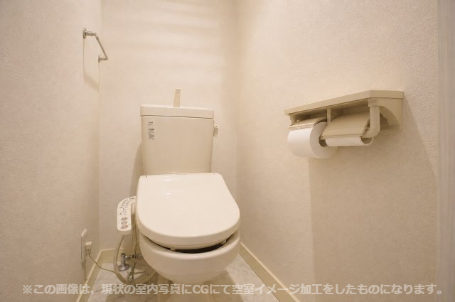 ■温水洗浄便座付きのお手洗いです