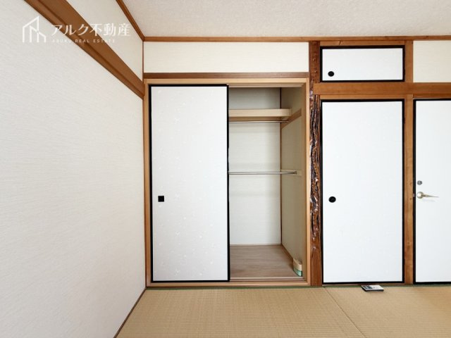 押し入れ