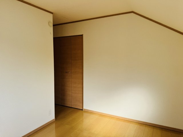 ～収納力の高いクローゼット完備～