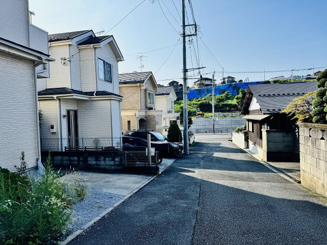 ～南西側4ｍ道路に面しています～