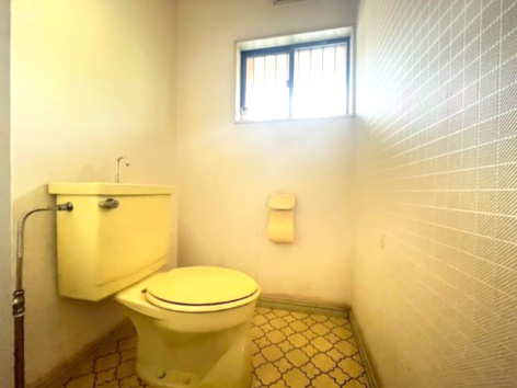コンパクトで使いやすいトイレです